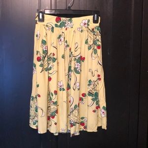 FIRM! Final Sale! Trashy Diva Strawberry skirt 🍓